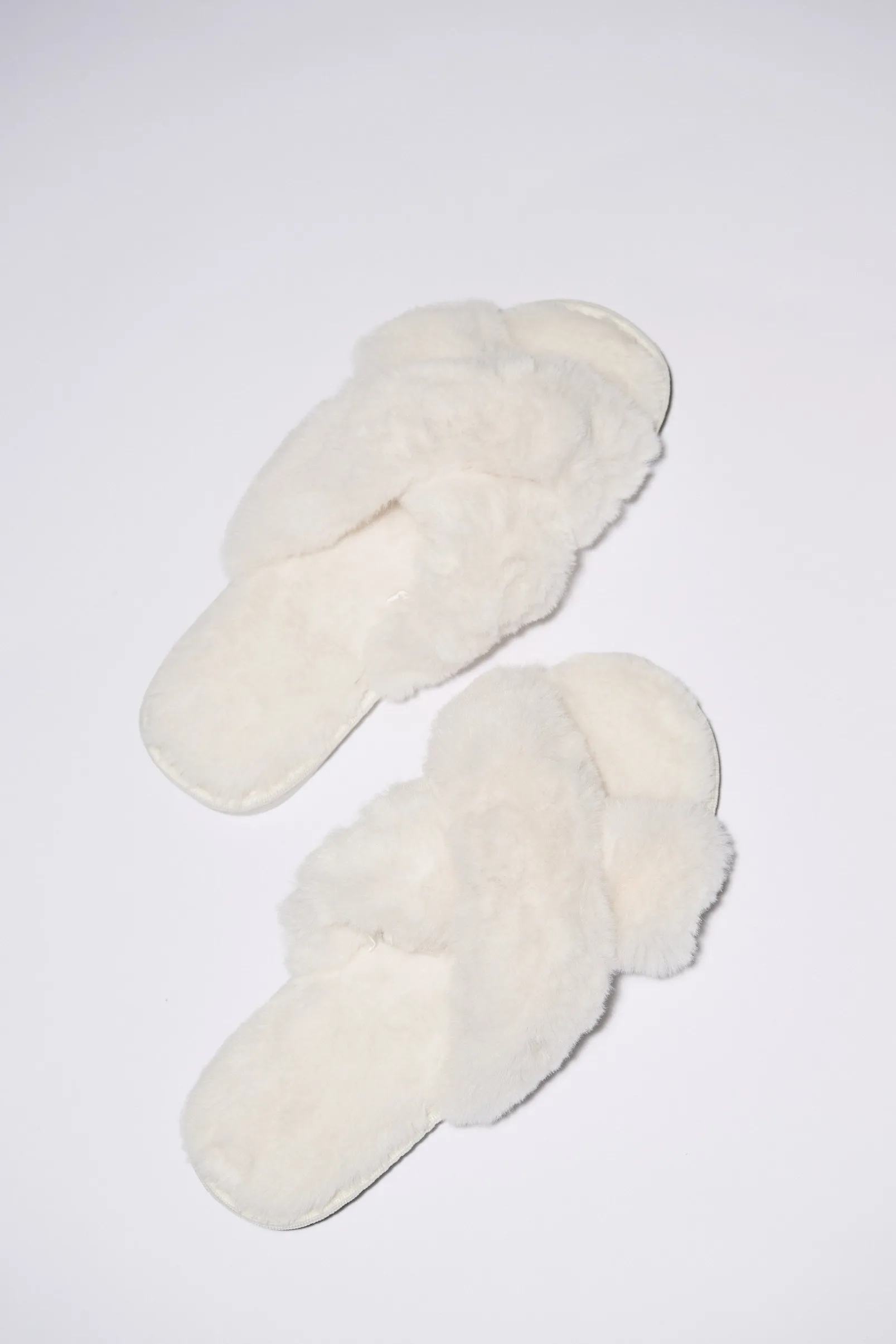 Hot Kat The Label Daphne Slippers Ivory white